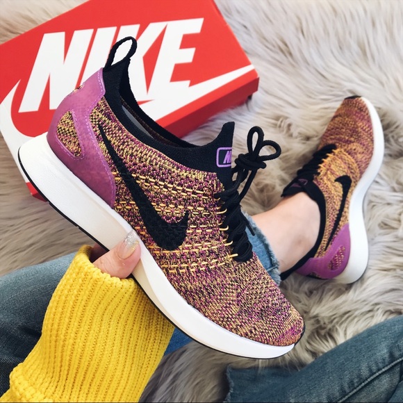 Nike Womens air zoom mariah flyknit racer - Picture 2 of 6